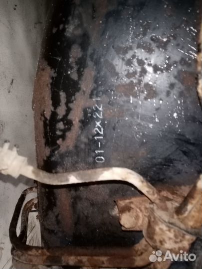 Топливный бак Toyota Hilux 1989 года