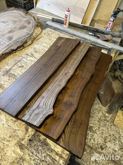 Полки из слэба с живым краем