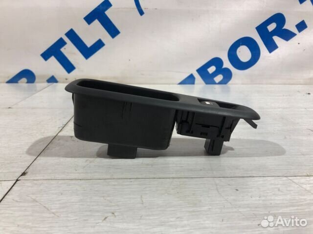 Кнопка стеклоподъемника задняя peugeot 3008 1.6 ат