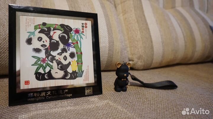 Панды и мишка: paper-cut и брелок