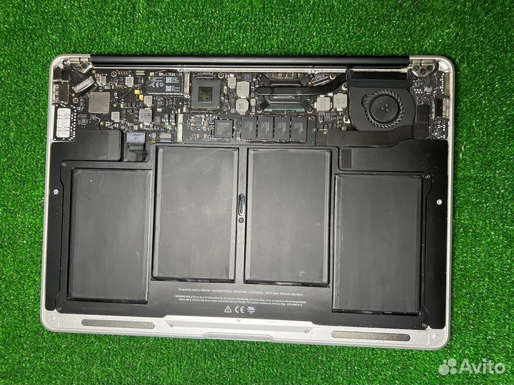 Запчасти Apple MacBook Air 13 2012 A1466