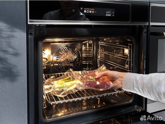 Духовой шкаф Electrolux OKA9S31WX Новый