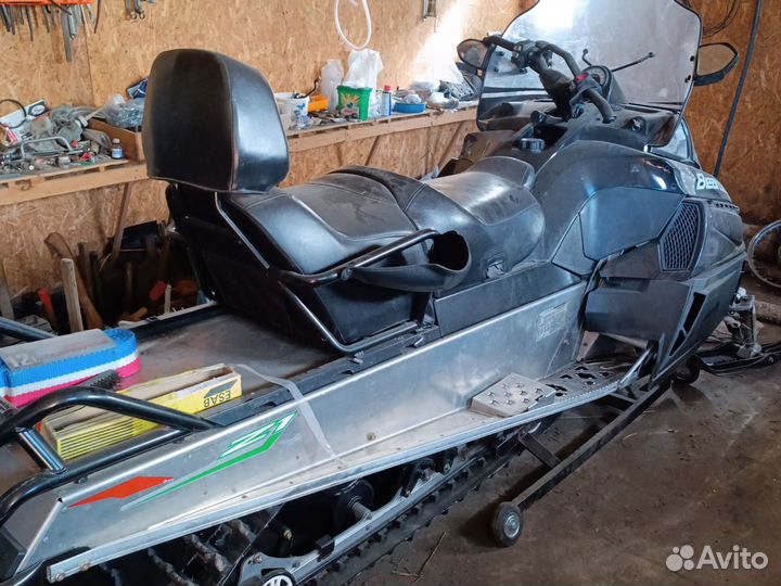 Снегоход arctic cat
