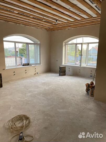 Механизированная штукатурка стен под обои