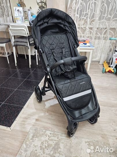 Прогулочная коляска luxmom 730