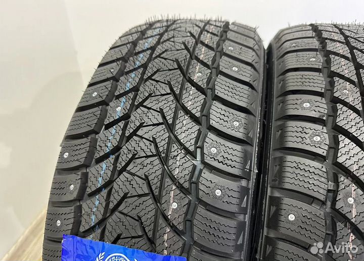 Tri Ace Snow White II 215/55 R17 34H