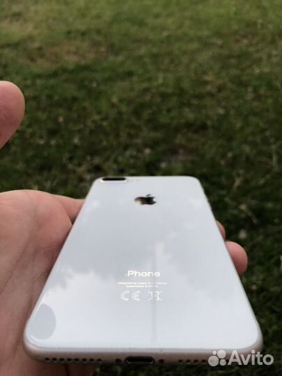 Телефон iPhone 8 plus