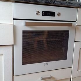 Духовой шкаф beko BIE24301W