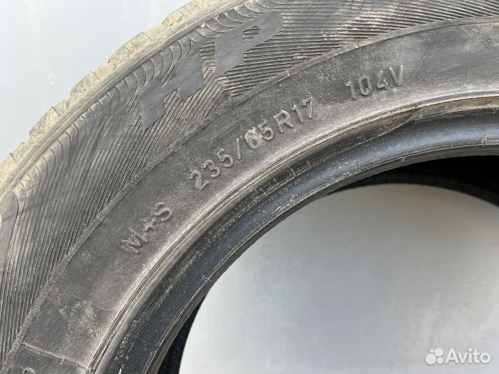 Goodyear 4x4 UG Ice Navi 235/65 R17