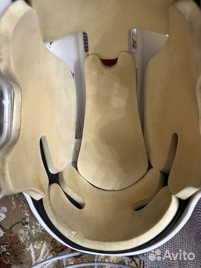 Хоккейный шлем