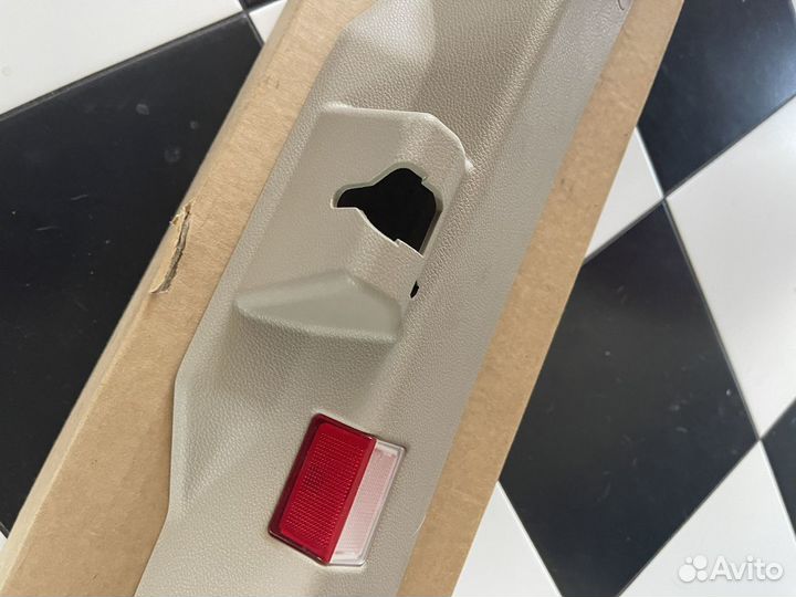 Накладка крышки багажника Mercedes benz gl w 166