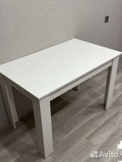 Кухонный стол