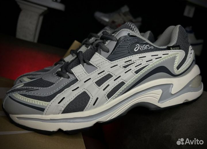 Легкие кроссовки для беговых тренировок