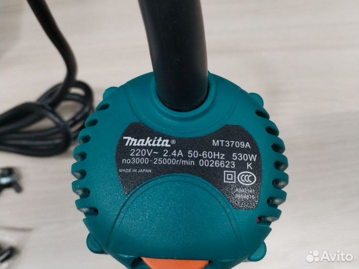 Фрезер кромочный makita