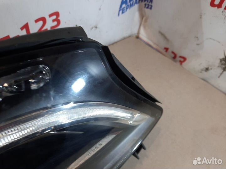 Фара передняя правая Mercedes Gla180 X156 270.910