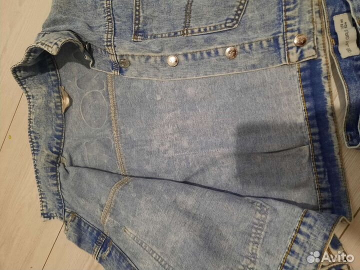 Джинсовая куртка, юбка, шорты