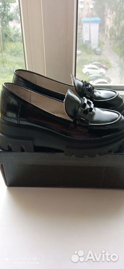 Туфли для девочки, лоферы
