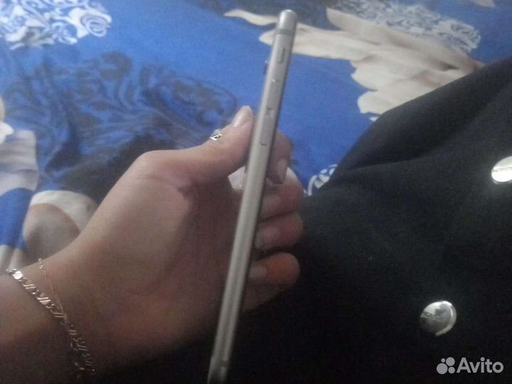 iPhone 6S, 128 ГБ