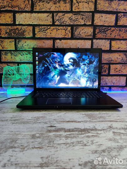 Игровой Lenovo 17'3 i5 4GB видео 12GB озу SSD