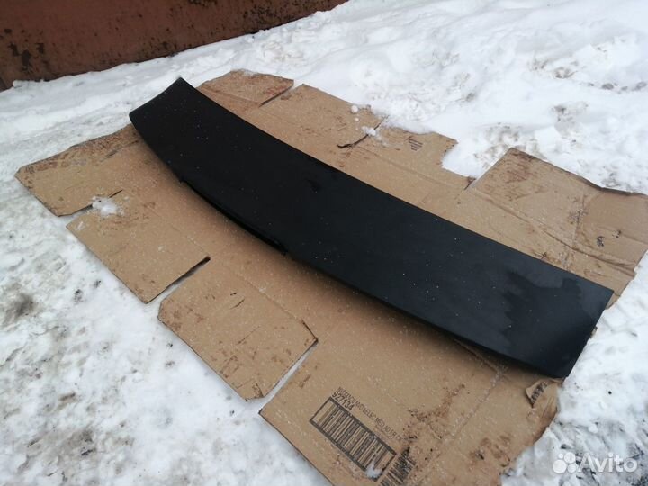 Спойлер крышки багажника Ford Focus 2