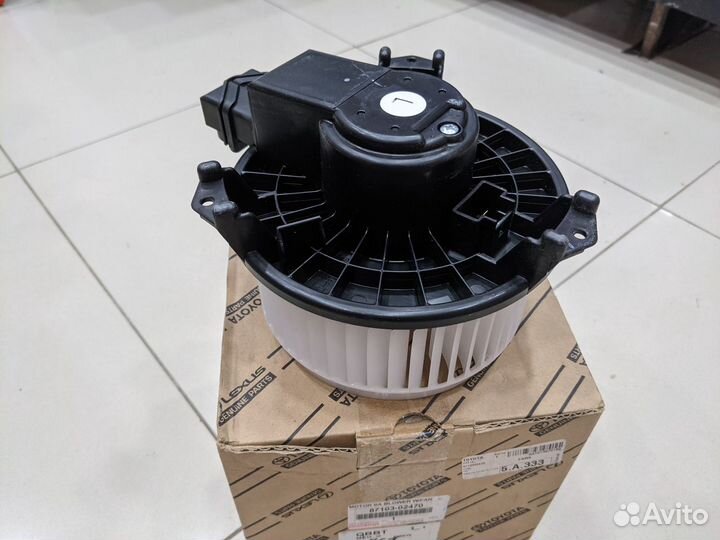 Мотор отопителя toyota hilux 05-13 / auris / rav 4