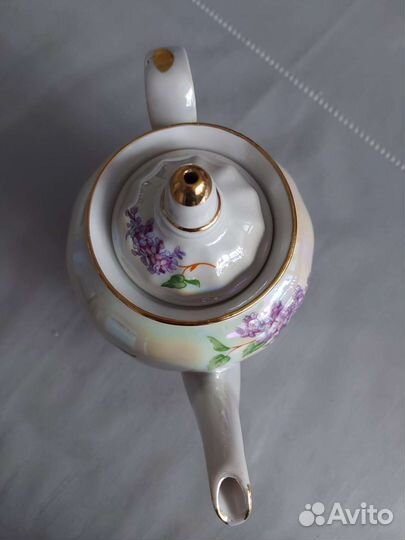 Заварочный чайник, сахарница