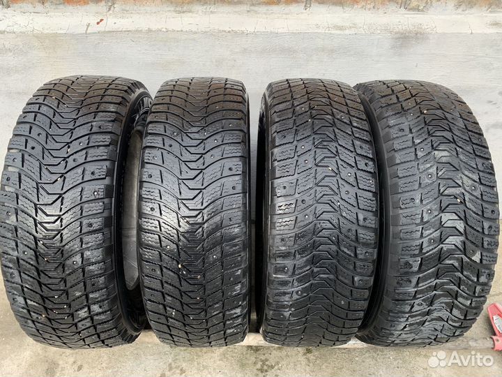 Michelin Latitude X-Ice North 3 195/65 R15 99F