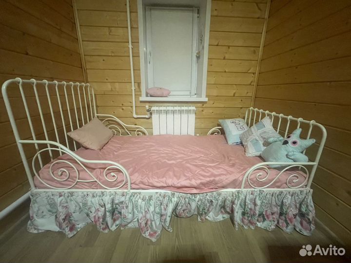 Продаю кровать икеа