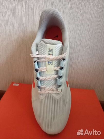 Кроссовки nike