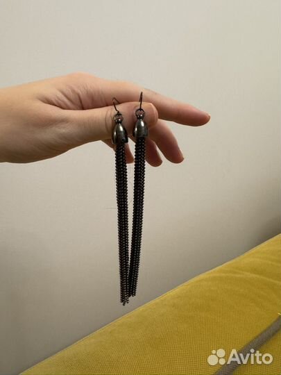 Серьги длинные черные