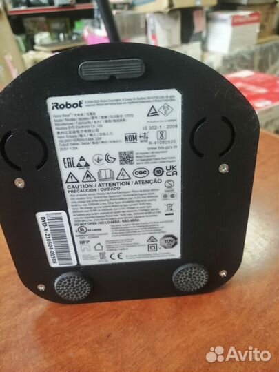 На запчасти робот-пылесос iRobot Roomba i6