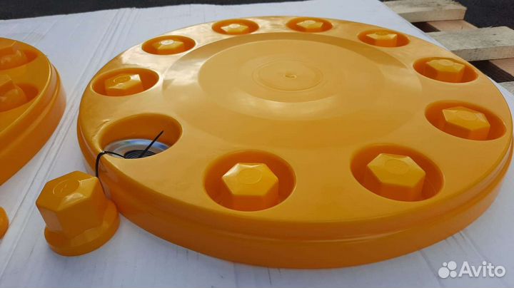 Комплект 2шт колпаки с колпачками на гайки Желтые