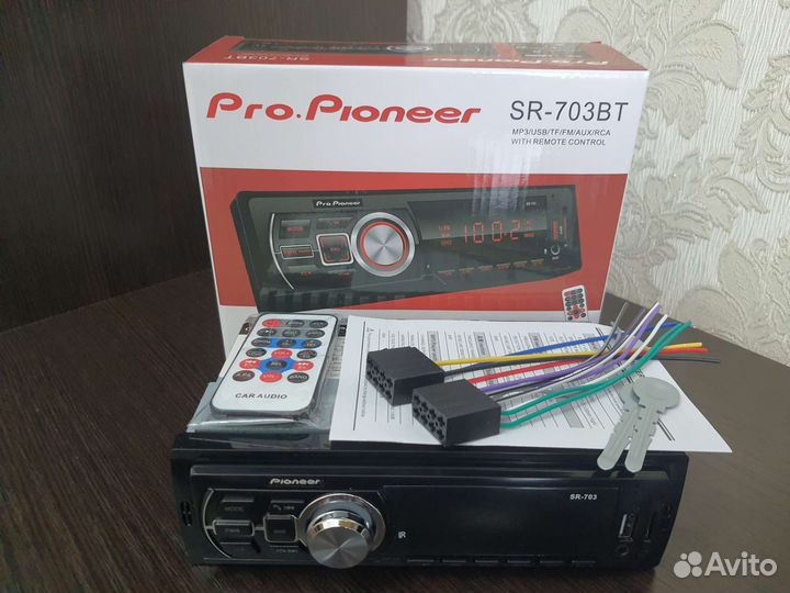 Магнитола pioneer (новая)