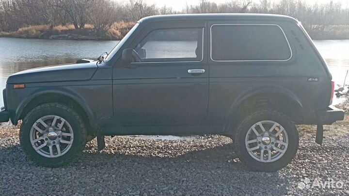 LADA 4x4 (Нива) 1.7 МТ, 2010, 130 000 км