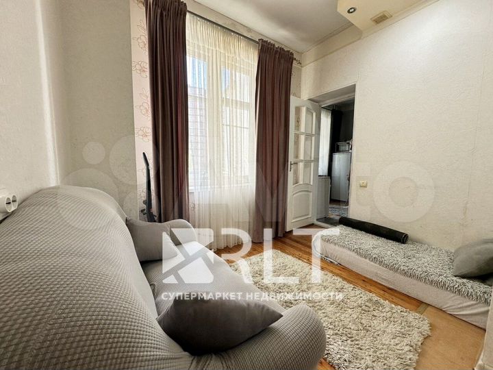 2-к. квартира, 49 м², 2/6 эт.