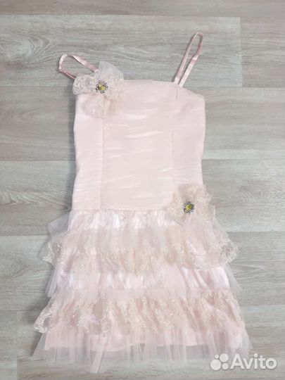 Нарядное платье для девочки