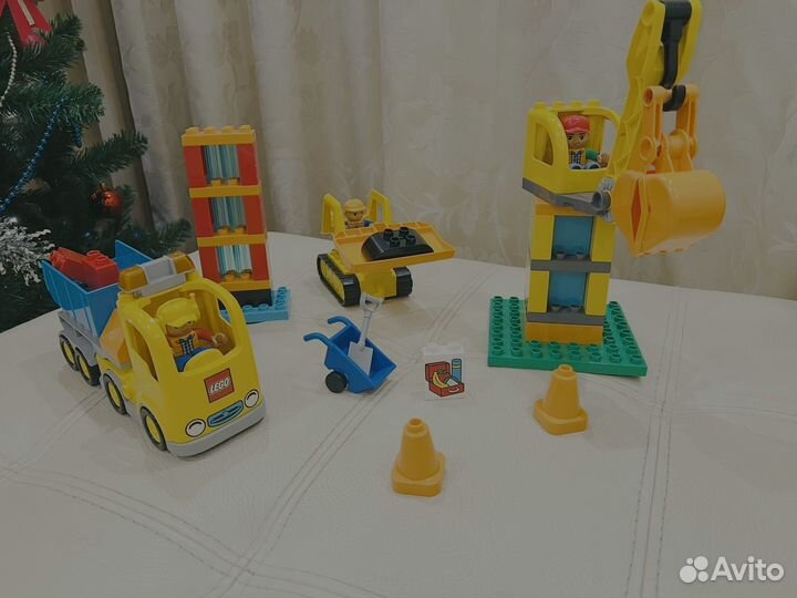 Lego duplo Большая cтрoительная площaдкa (10813)