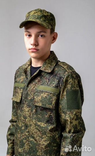 Костюм военный камуфляжный цифра, р- р 40-42