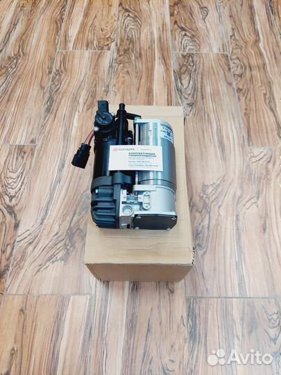 Компрессор Audi A8 D4 new