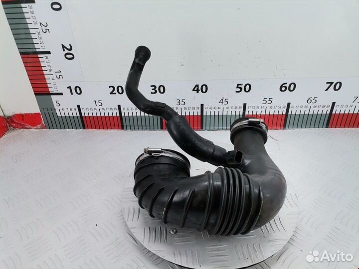 Патрубок воздушного фильтра Mercedes-Benz C-Класс