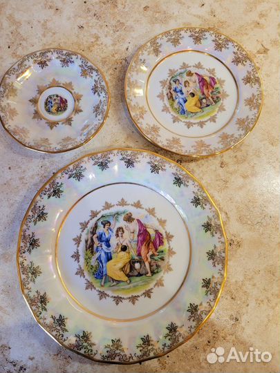 Фарфоровая этажерка мадонна Чехословакия