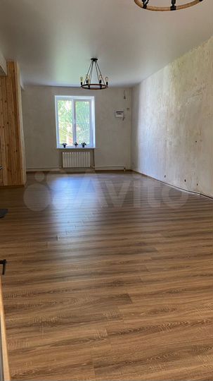 Торговая площадь, 81 м²
