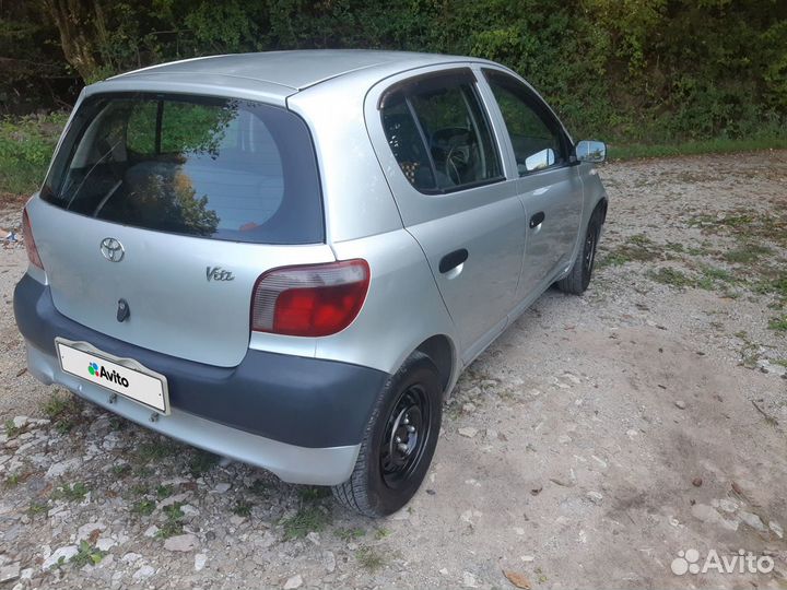 Toyota Vitz 1.0 AT, 2001, 240 500 км