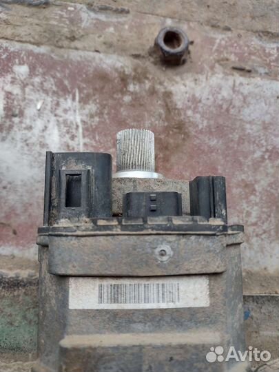 Моторчик эур ford focus 3.ошибка U 3000