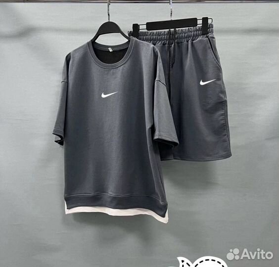 Мужской спортивный костюм с шортами Nike