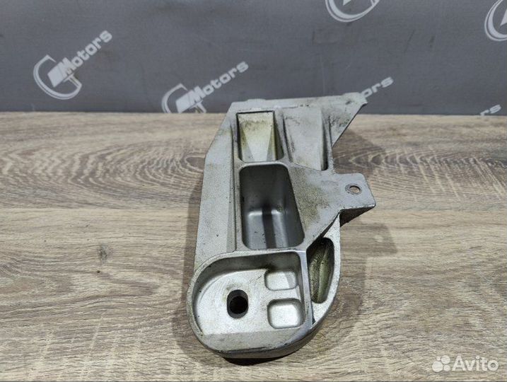 Кронштейн двигателя левый Bmw X5 E53 M54B30 2006