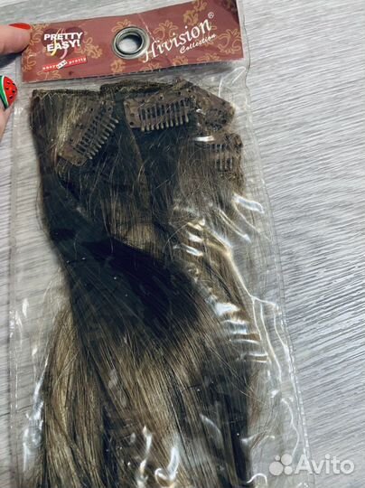 Волосы на заколках русые