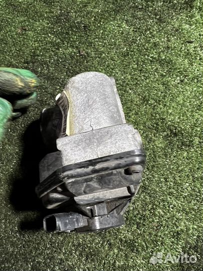 Дроссельная заслонка Ford Focus 2 1.6