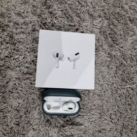 Apple AirPods Pro with MagSafe case