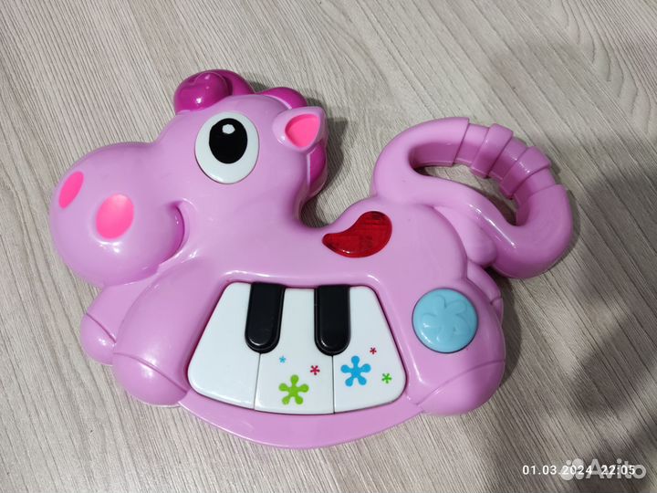 Игрушка бегемот музыкальная лошадка 0+ развивающие